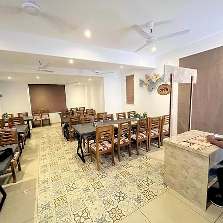 Goa Stay Hotel Calangute Extérieur photo