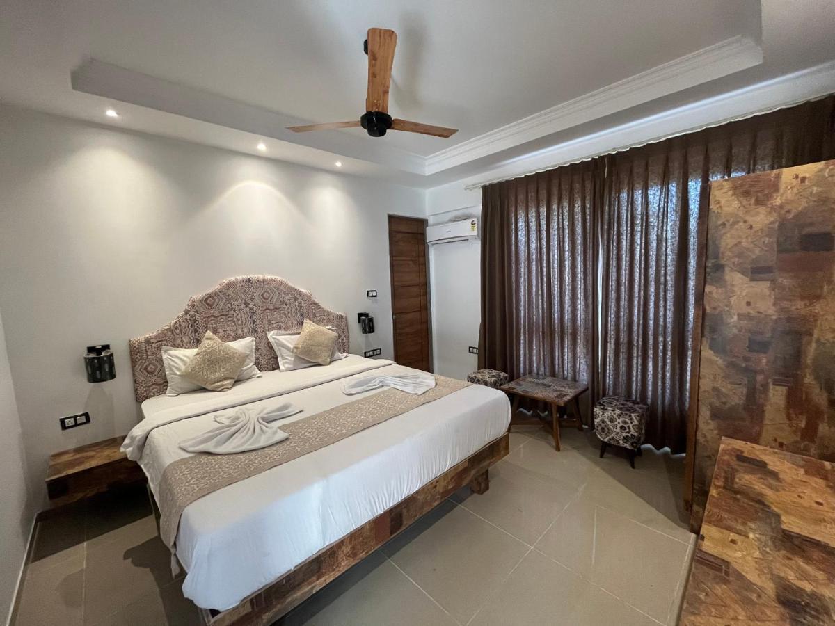Goa Stay Hotel Calangute Extérieur photo